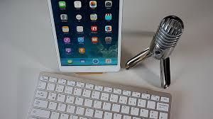 Lyt gratis til vores podcast